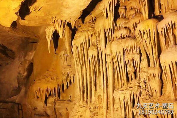 水泥假山石笋溶洞景观